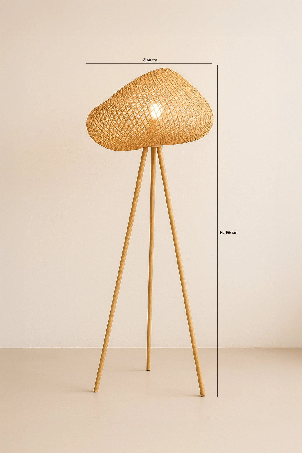 Lampadaire Lips installé dans un salon scandinave