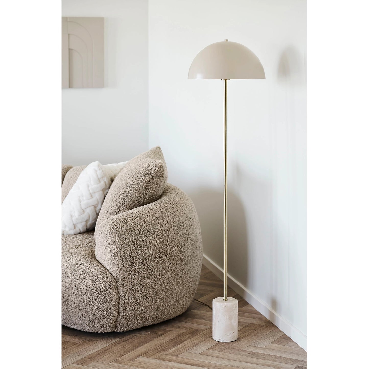 Lampadaire Sheffield en marbre et métal, design scandinave House Nordic
