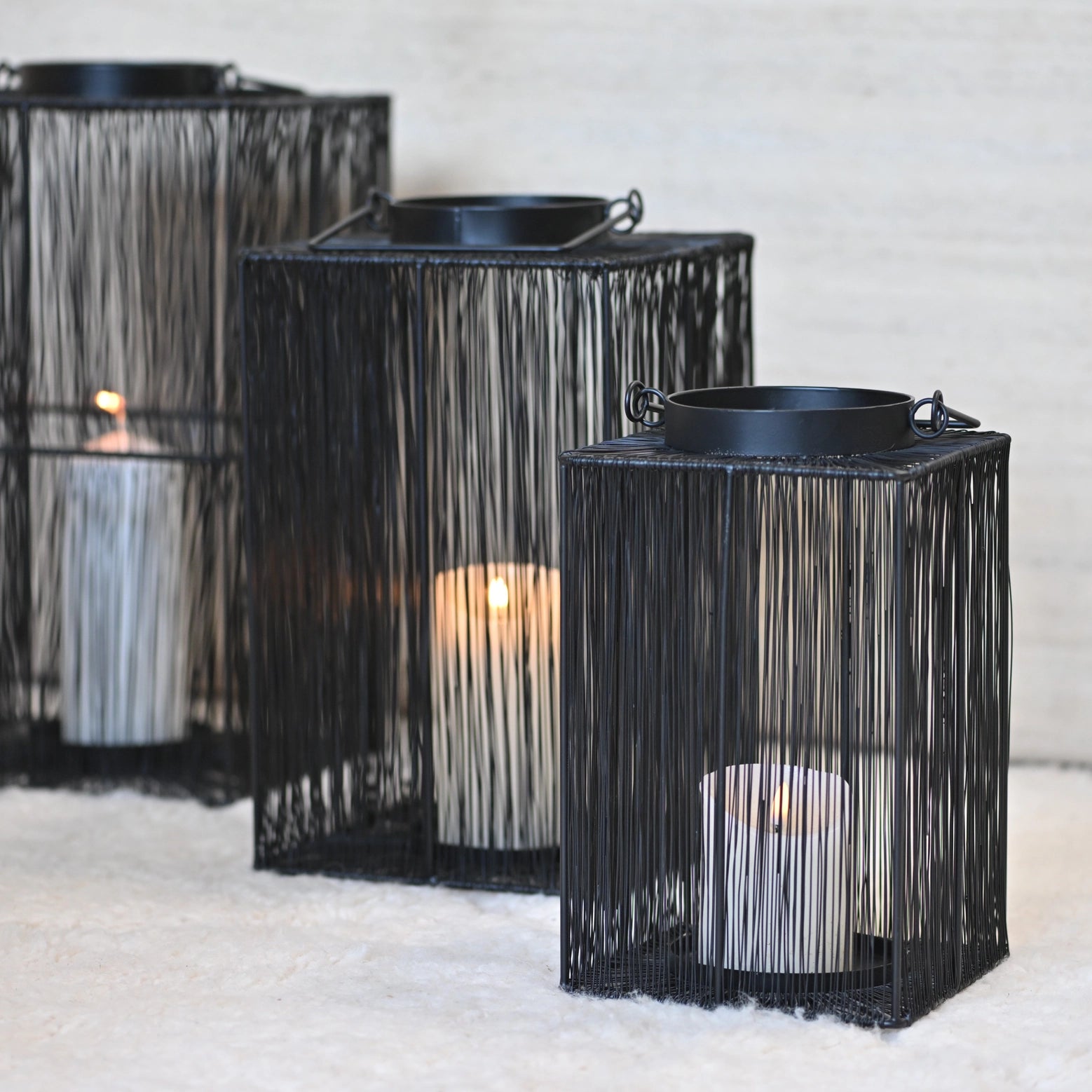 Lanterne OSLO en fil de métal, design artisanal sobre